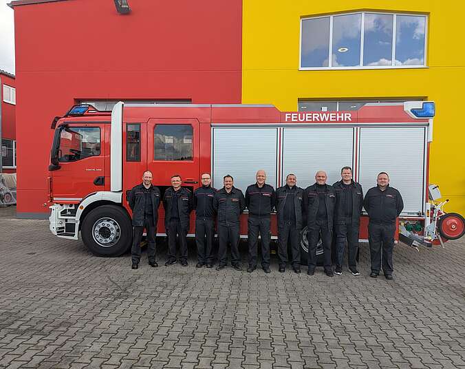 Das neue Löschgruppenfahrzeug bei der Abholung