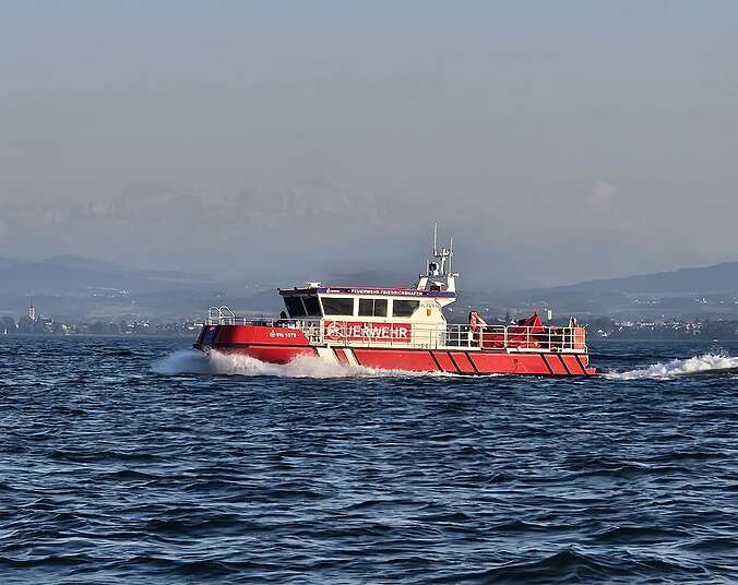 Das Feuerlöschboot im Übungseinsatz